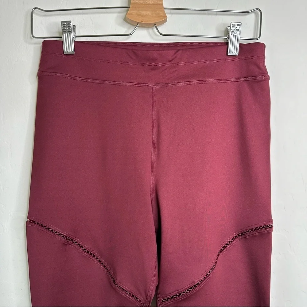 Fabletics NWT High Waisted Statement Powerlite 2.0 Athletic Leggings Burgundy